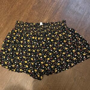 Flower shorts
